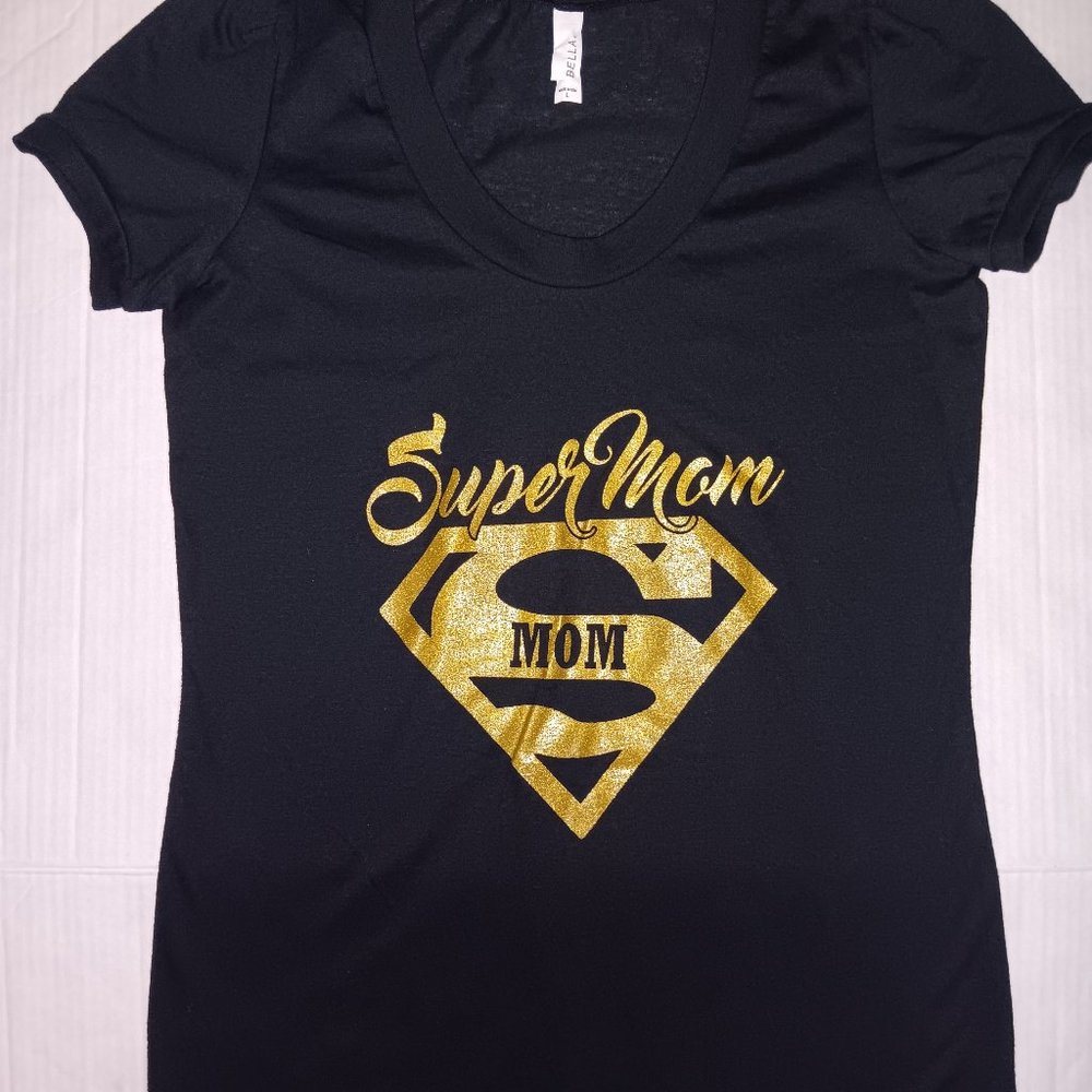 BELLA SUPER MOM SHORT SLEEVE SHIRT BLACK GOLD SIZE LARGE